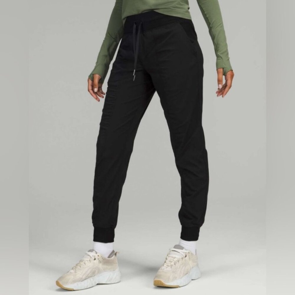 Lululemon Women's Dance Studio Mid-Rise Jogger Black Size 4